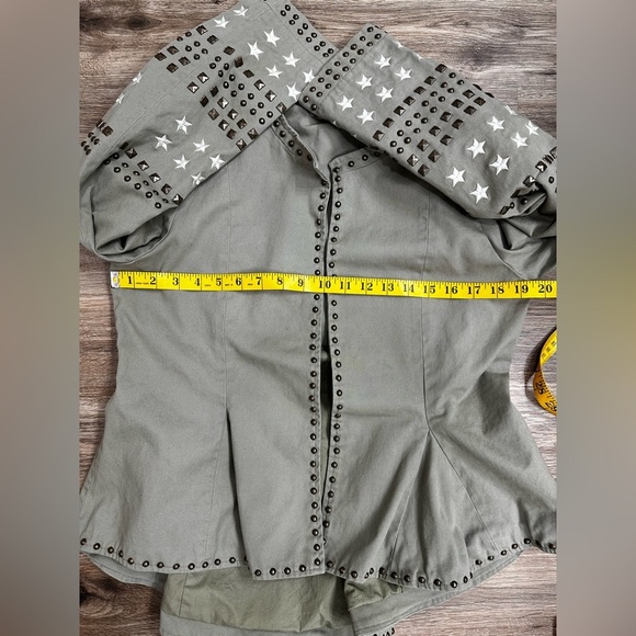 Spell and The Gypsy Eagleback Matinee Embroidered
Studded Khaki Jacket L run S/M - Picture 12 of 13